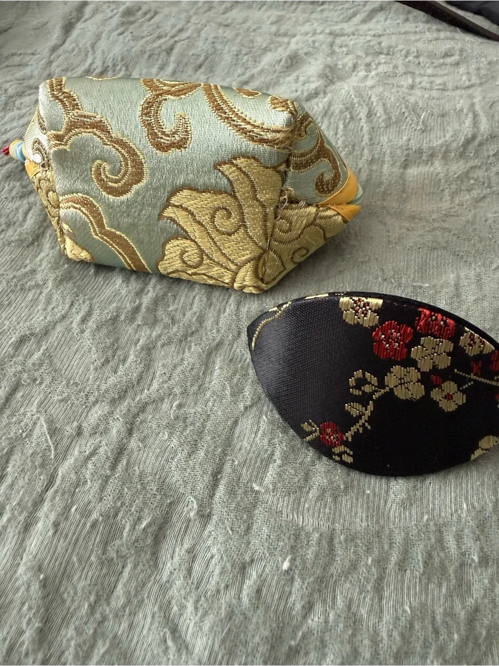Embroidered Silk Cosmetic Pouch Set - Black & Light Green